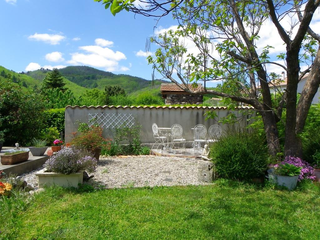 Bed and Breakfast Le Cabanon Thueyts Екстер'єр фото