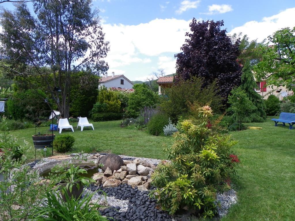 Bed and Breakfast Le Cabanon Thueyts Екстер'єр фото